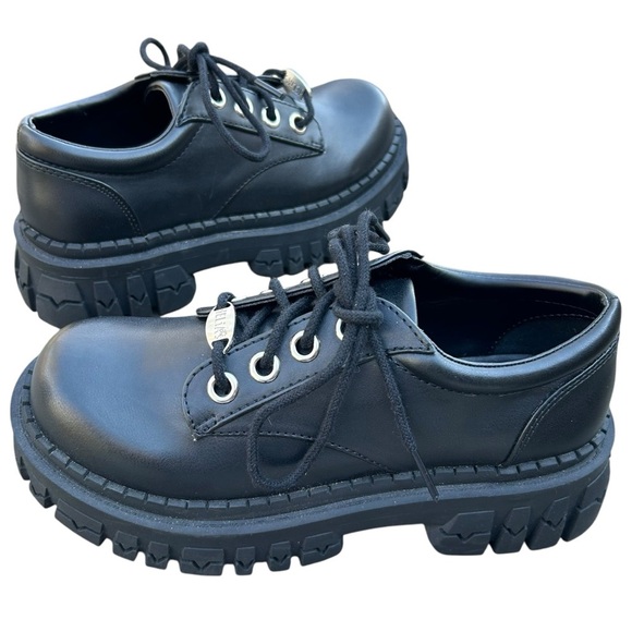 Dolls Kill Delia's Teen Craft Oxford Shoes 6 Goth Academia Lace Up Logo - Picture 2 of 13